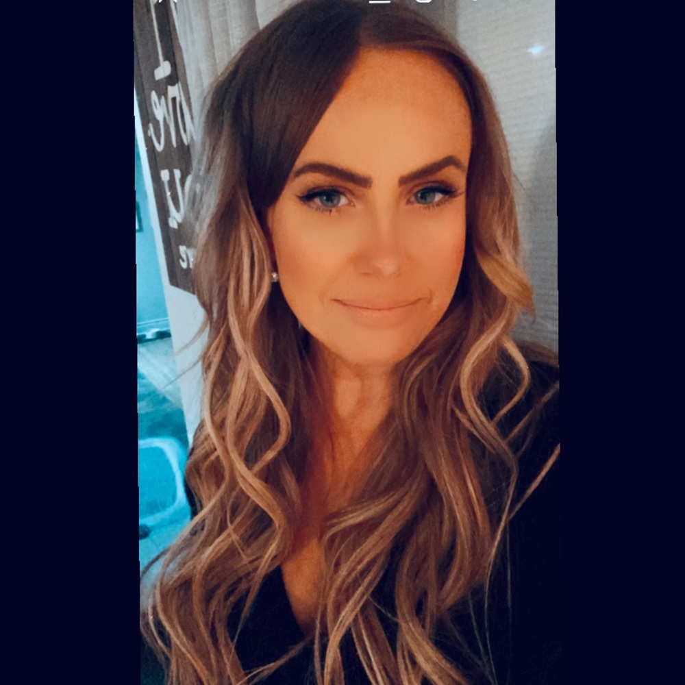 Meet your Posher, Stephanie